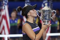 Bianca Andreescu vô địch US Open 2019: 'Thánh nữ' mới của làng tennis thế giới