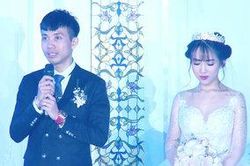 Đại gia Minh Nhựa nghẹn ngào nhắn nhủ vợ chồng con gái trong đám cưới khiến ai ai cũng xúc động