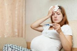 Bà bầu thấp thỏm lo âu vì 'dính' sốt xuất huyết