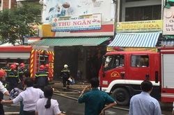 Cửa hàng thiệp cưới phát hỏa