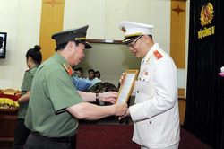 Công bố Quyết định nhân sự Chánh Văn phòng Bộ Công an