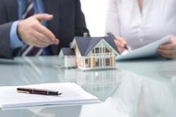 Siết tín dụng, dư nợ cho vay bất động sản của các ngân hàng có giảm?