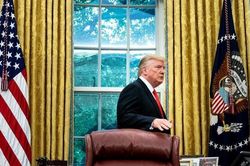 Hậu trường tranh đấu sau sự sụp đổ hòa đàm của TT Trump với Taliban