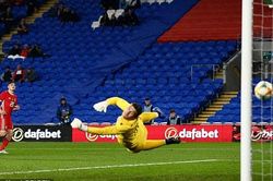 Xứ Wales 1-0 Belarus: Sao trẻ MU lại tỏa sáng, Ryan Giggs hết lời ca ngợi