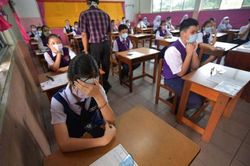 Malaysia phát hơn nửa triệu khẩu trang cho người dân vì khói mù