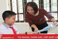 Về tận trường tuyên truyền, BHXH thị xã Hồng Lĩnh 'tăng tốc' cho mục tiêu 100% BHYT học sinh