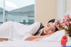 Mơ thấy điều này: Bạn sắp trúng số giàu to, thăng quan tiến chức, tiền bạc bủa vây