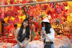 Tết Trung thu: Đồ chơi truyền thống lên ngôi