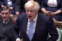 Thủ tướng Anh: Dù bị 'trói tay' cũng không hoãn Brexit