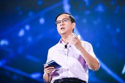 CEO thay Jack Ma điều hành Alibaba là ai?