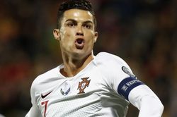 'Không thể chối cãi Ronaldo là cầu thủ hay nhất thế giới'