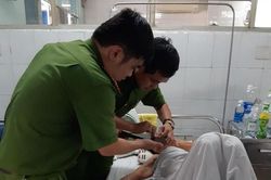 Đến tận giường bệnh làm CMND cho cụ bà được hưởng chế độ bảo hiểm