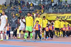 Vòng loại World Cup 2022: Đội tuyển Việt Nam thấy gì từ trận Malaysia 1-2 UAE?