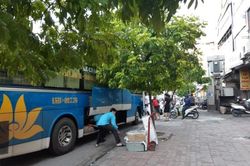 Xe khách có dấu hiệu côn đồ vẫn đại náo thủ đô giờ cao điểm