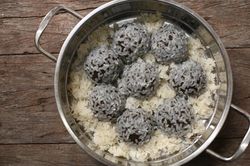 Làm bánh khúc 'đúng vị tuổi thơ' chiêu đãi cả nhà