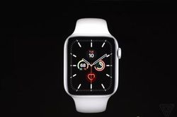 Apple Watch Series 5 có màn hình luôn bật và thêm vỏ titan, gốm