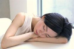 Giới khoa học khẳng định: Ngủ trưa ít nhất 2 lần/tuần giúp kéo dài tuổi thọ, giảm 48% nguy cơ đột quỵ