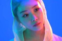 Trước thềm tái xuất cùng I.O.I, Chungha 'đánh lẻ' với MV hợp tác cùng rapper Mommy Son