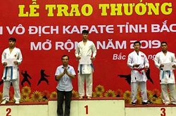 Nỗi lo người trong cuộc