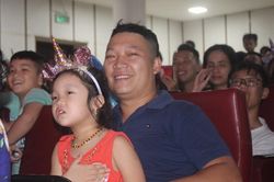 Khen thưởng 413 con em cán bộ chiến sỹ có thành tích học tập xuất sắc