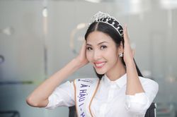 Hoàng Thùy háo hức vì Miss Universe 2019 sẽ được đội vương miện kim cương mới