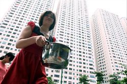 Nước sạch cho người dân Thủ đô, vì sao nhiều nơi vẫn khát?