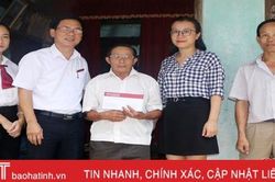 Agribank Thành Sen hỗ trợ 11 triệu đồng cho địa chỉ tình thương trên Báo Hà Tĩnh