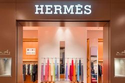 Thương hiệu thời trang xa xỉ Hermes vẫn ăn nên làm ra tại Trung Quốc