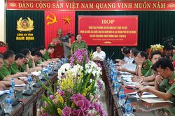 Bố trí 400 cán bộ chiến sỹ đảm bảo an ninh sân Thiên Trường sau sự cố pháo sáng