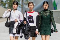 Lắm tiền nhiều của, phụ nữ Nhật, Hàn vẫn lo nghĩ cho tương lai