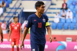 HLV Nishino: 'Làm ơn hãy để các tiền đạo Thái Lan được ra sân'