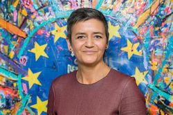 Margrethe Vestager, khắc tinh của Facebook, Google là ai?