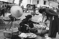 Xem nghe thấy đọc cuối tuần: Nguyễn Nhật Ánh ký tặng sách mới, Kim Barbier độc tấu piano
