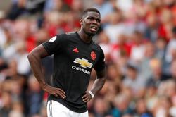 MU mất quân trầm trọng, Pogba và Martial 'xơi nước'