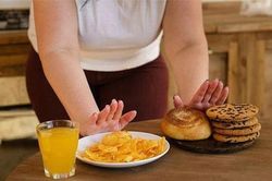 Nguyên nhân bất ngờ khiến nhiều người ăn ít vẫn mập