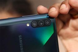 Cận cảnh Samsung Galaxy A50s giá 7,79 triệu đồng tại Việt Nam