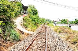 Vi phạm phạm vi bảo vệ đường dây và cột thông tin tín hiệu đường sắt: Cần xử lý quyết liệt
