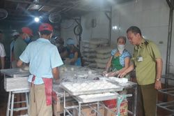 Vĩnh Phúc: Phát hiện hàng chục vụ vi phạm về sản xuất, kinh doanh bánh Trung thu