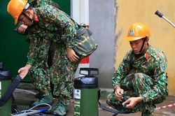 Đẩy nhanh tiến độ tẩy độc môi trường bên trong Công ty Rạng Đông