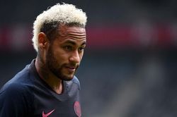 Neymar từ kẻ nổi loạn thành cứu tinh của PSG
