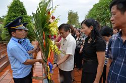 Đảng ủy Bộ Văn hóa, Thể thao và Du lịch tri ân các anh hùng liệt sỹ Thành cổ Quảng Trị
