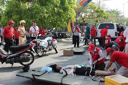 Khoảng 500 người tham gia diễn tập sơ cấp cứu