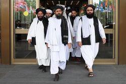 Taliban đến thăm Nga sau khi đứt đoạn đàm phán với Mỹ