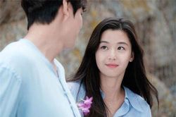 Đi du lịch cùng chồng sắp cưới, nghe tiếng rên rỉ giữa đêm tôi lập tức bỏ về