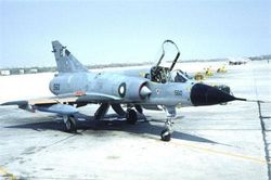 Mua thêm 36 chiến đấu cơ Mirage V, Pakistan quyết đấu Ấn Độ?