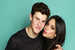 Justin Bieber phản ứng thế nào về nụ hôn 'kỳ lạ' của Shawn Mendes và Camila Cabello?