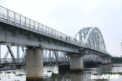 Thông tuyến đường sắt qua cầu Bình Lợi, TP.HCM