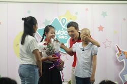 Mơ ước được gặp ba cô bạn thân cùng lớp của bé 10 tuổi mắc ung thư gan