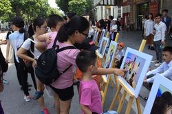 Vẻ đẹp vầng trăng khuyết