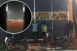 Hàng Đẫy bị 'treo sân', cổ động viên nhòm khe cửa xem derby Hà Nội